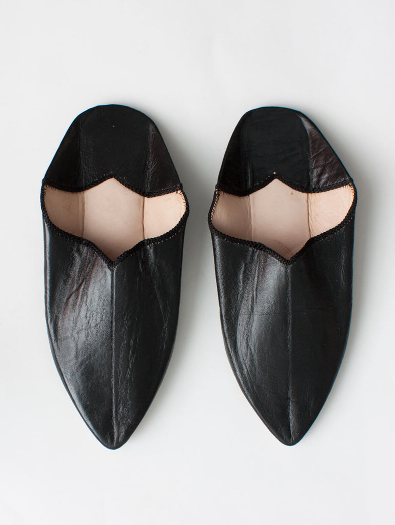Moroccan Plain Pointed Babouche Slippers, Black - Bohemia Design