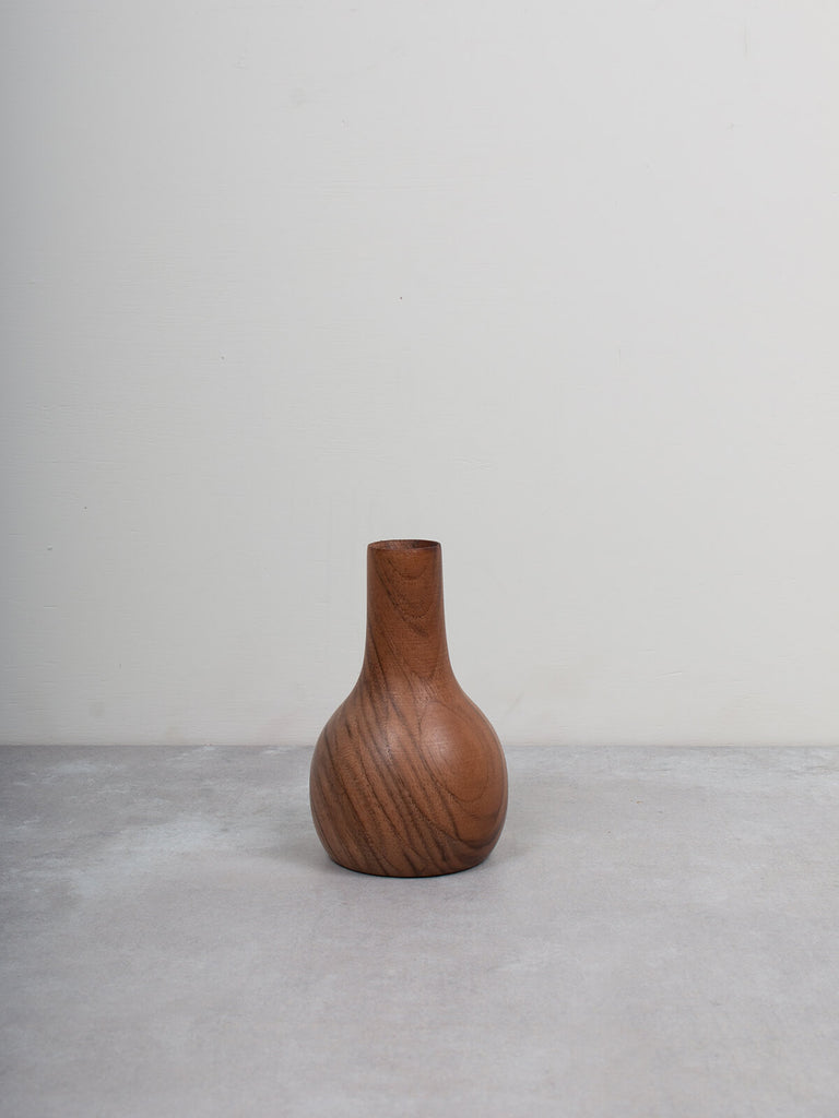 Small rounded wood vase by Bohemia Design
