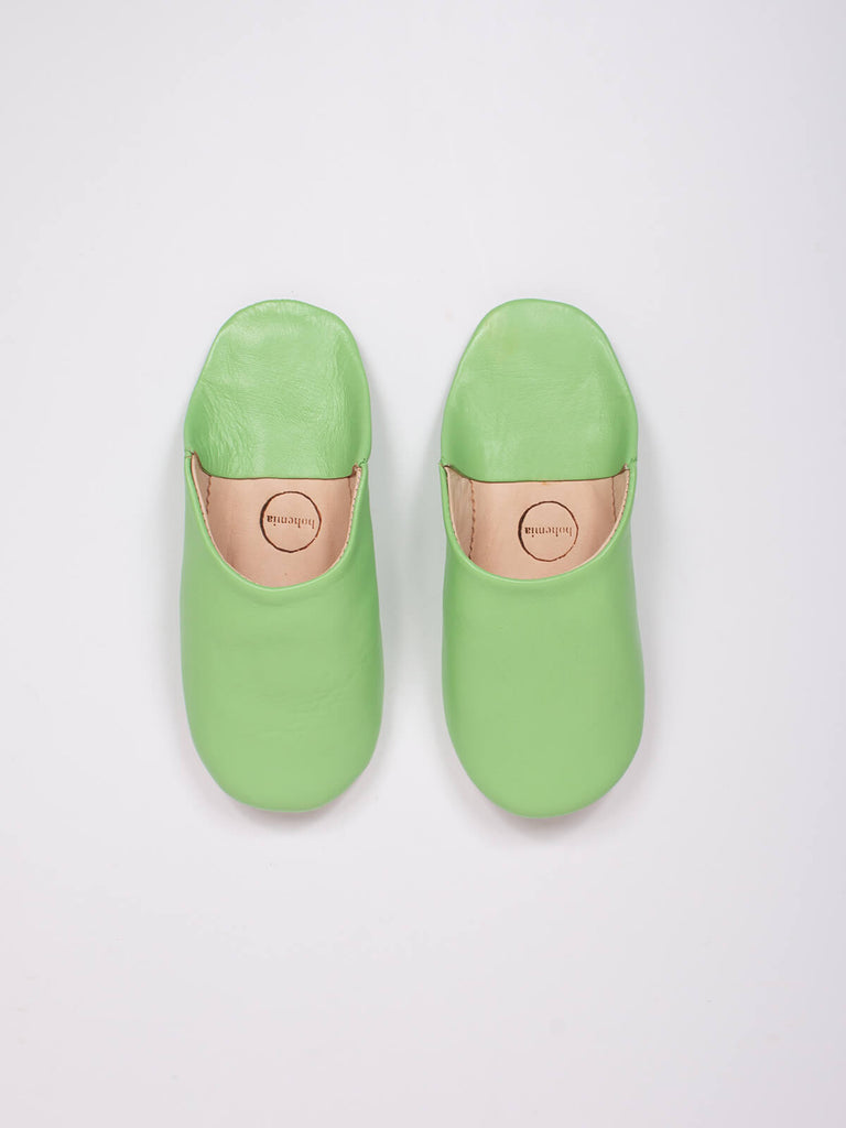 Moroccan babouche basic slippers in green leather by Bohemia Design