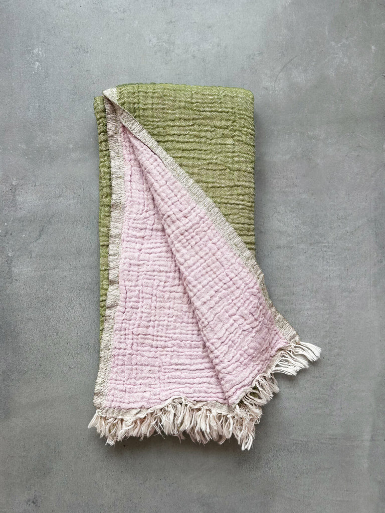 Samos Hammam Towel in Olive and Dusty Pink is a double sided 100% cotton muslin towel