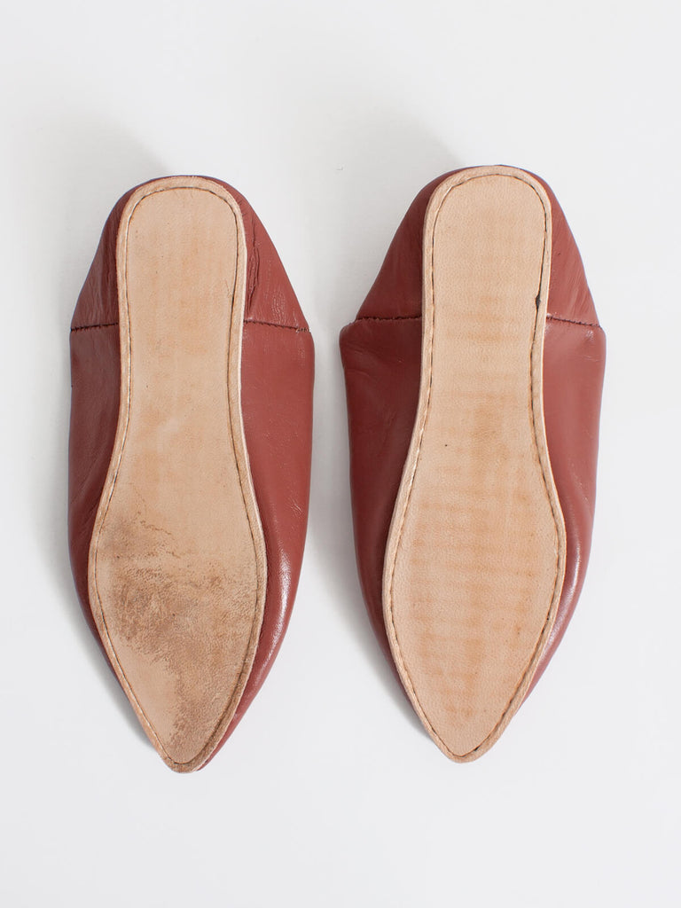 Moroccan Classic Pointed Babouche Slippers, Terracotta - Bohemia Design