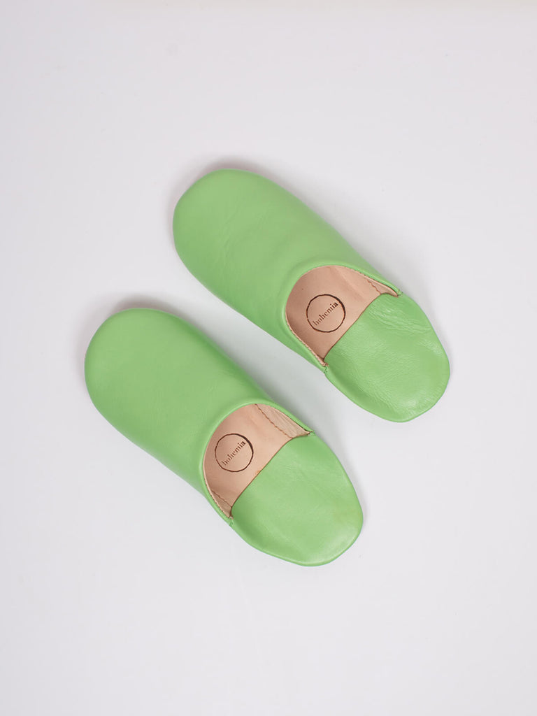 Moroccan babouche basic slippers in green leather by Bohemia Design
